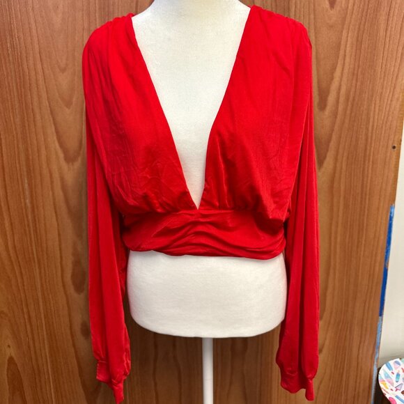 NEW Sincerely Jules Red V Neck Long Sleeve Crop Top NWT L Large Mesh - Picture 1 of 8